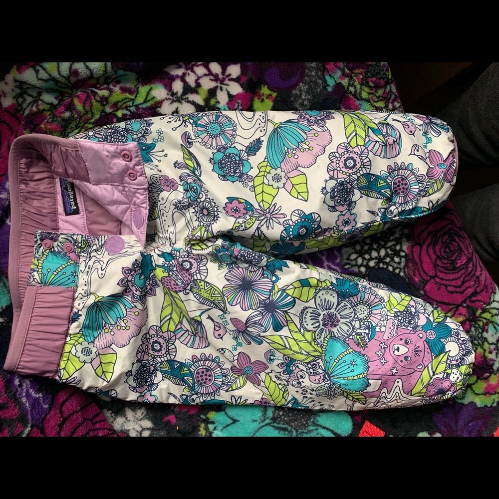 Patagonia snowpants size 12-18 months